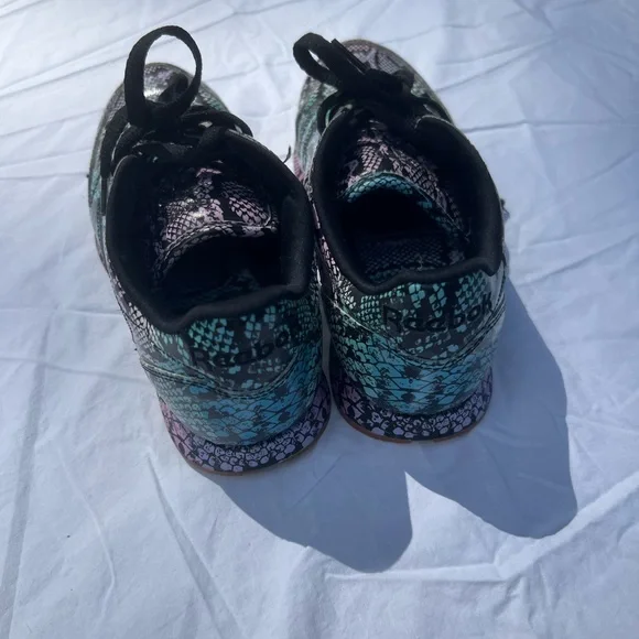 Reebok Snakeskin Lilac/blue Sneakers - 8.5 - Picture 3 of 5